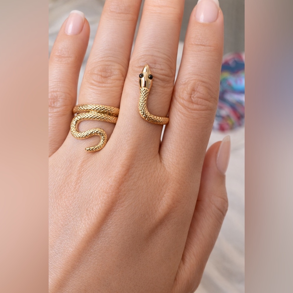 Unique Gold Tone Double Finger Snake Ring Size 7.75 Serpent Wrap Statement Ring - Picture 2 of 15